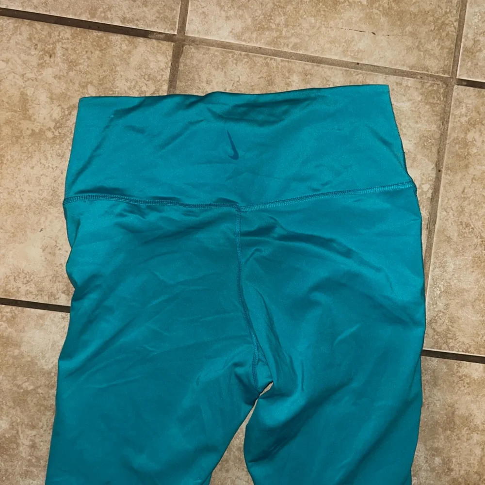 Nike Yoga Dri-FIT Luxe women's high-waisted 7/8 Infinalon leggings size Large - Picture 5 of 5